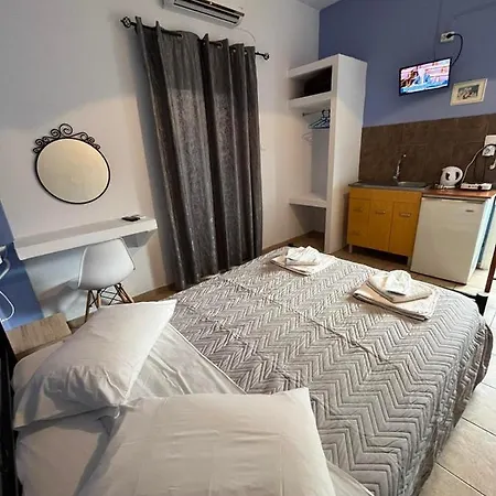 Stella Nomikou Aparthotel 3*